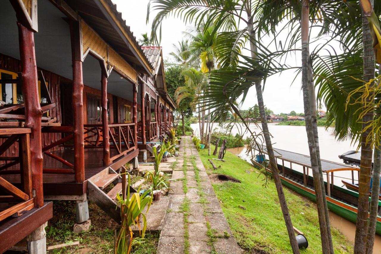 Nongsak Riverside Guesthouse & Nongsak Guesthouse Ban Khon Extérieur photo