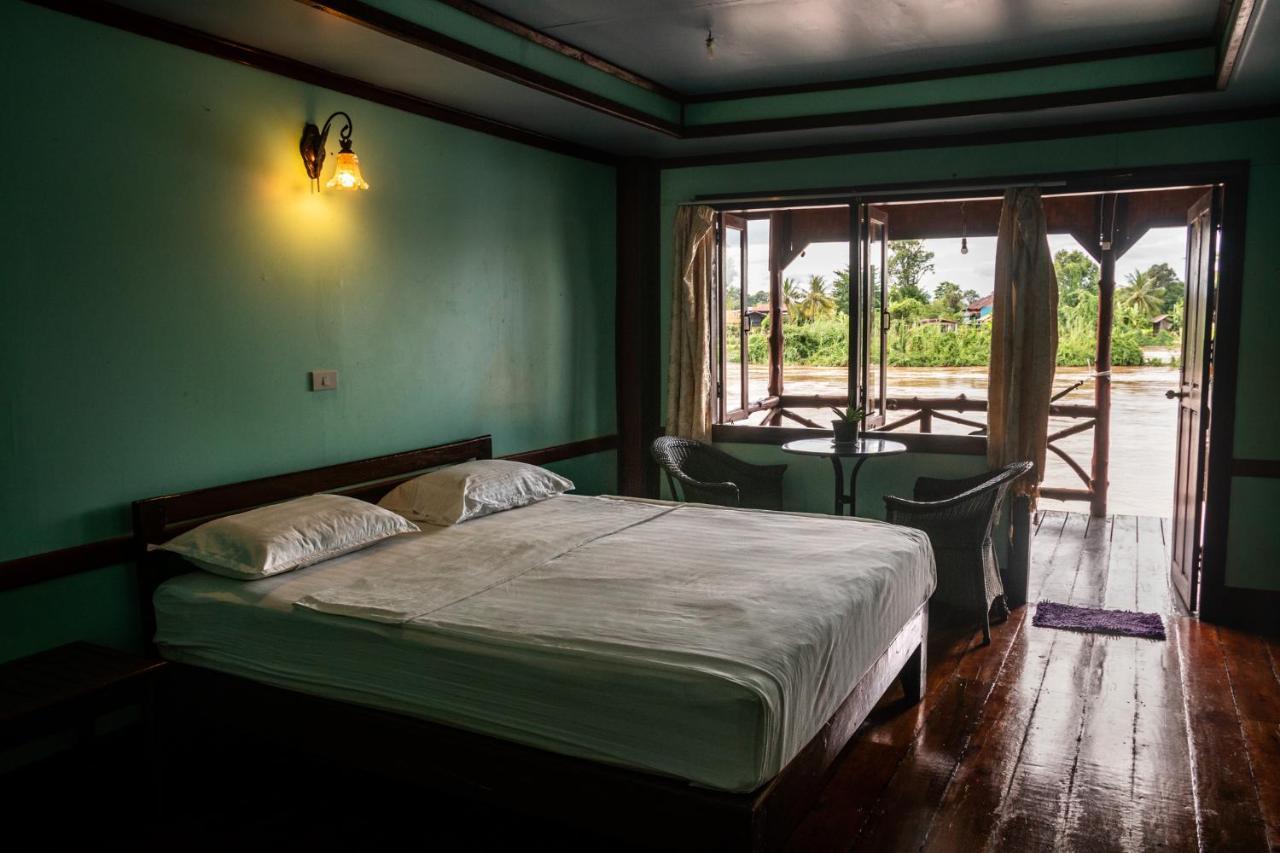 Nongsak Riverside Guesthouse & Nongsak Guesthouse Ban Khon Extérieur photo