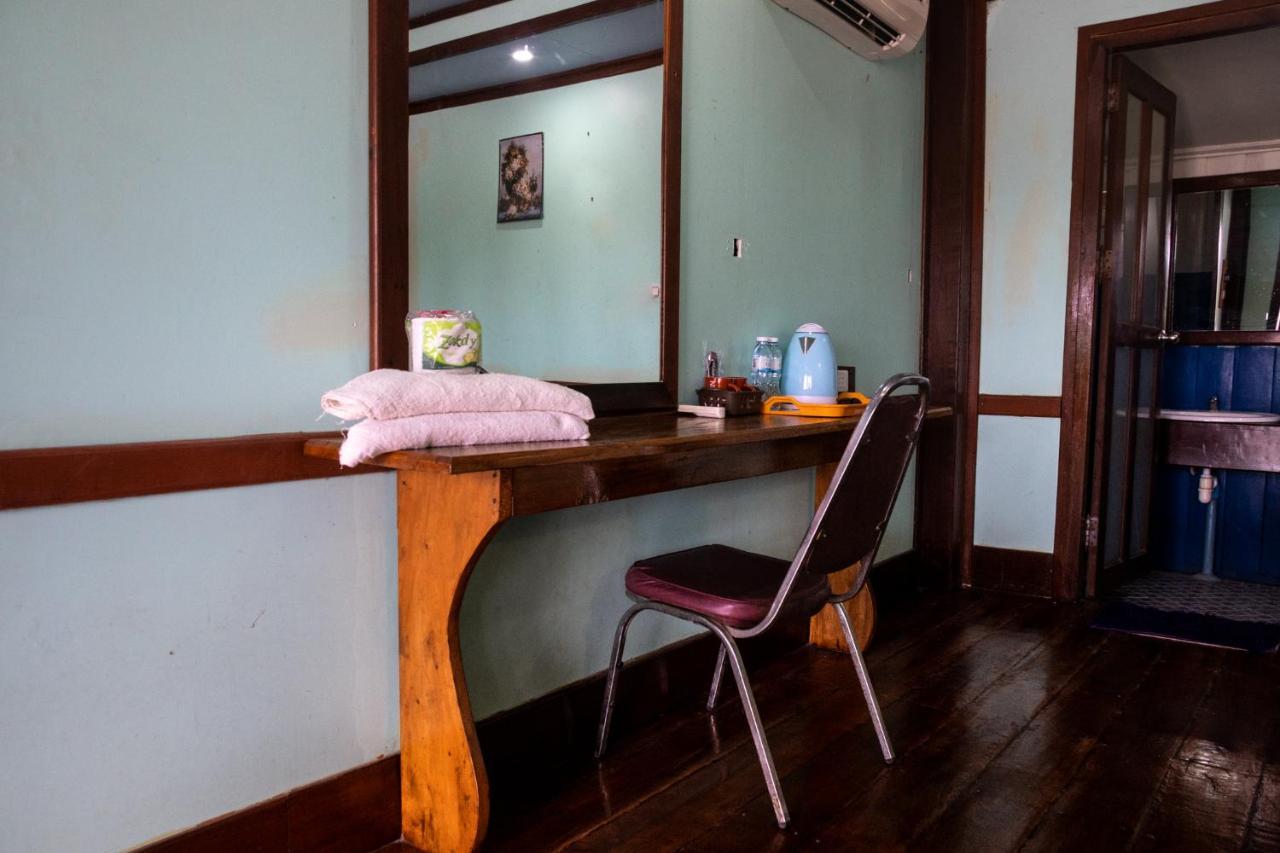 Nongsak Riverside Guesthouse & Nongsak Guesthouse Ban Khon Extérieur photo