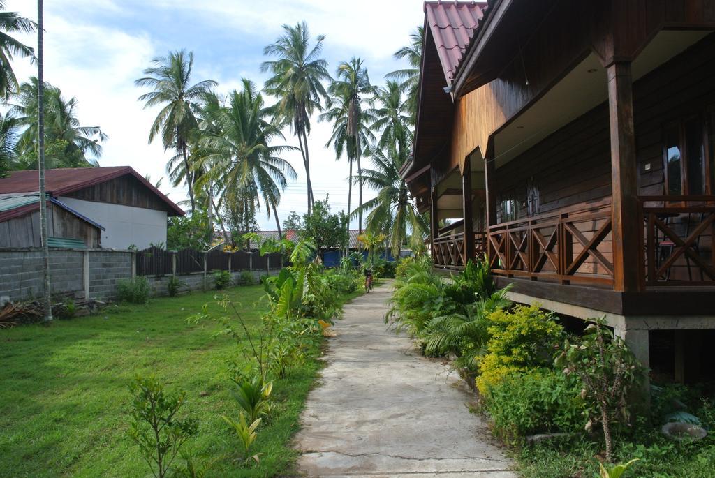 Nongsak Riverside Guesthouse & Nongsak Guesthouse Ban Khon Extérieur photo